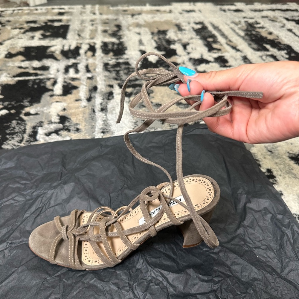 Manolo Blahnik Brown Suede Gladiator Sandals Size 8.5 - Picture 15 of 16